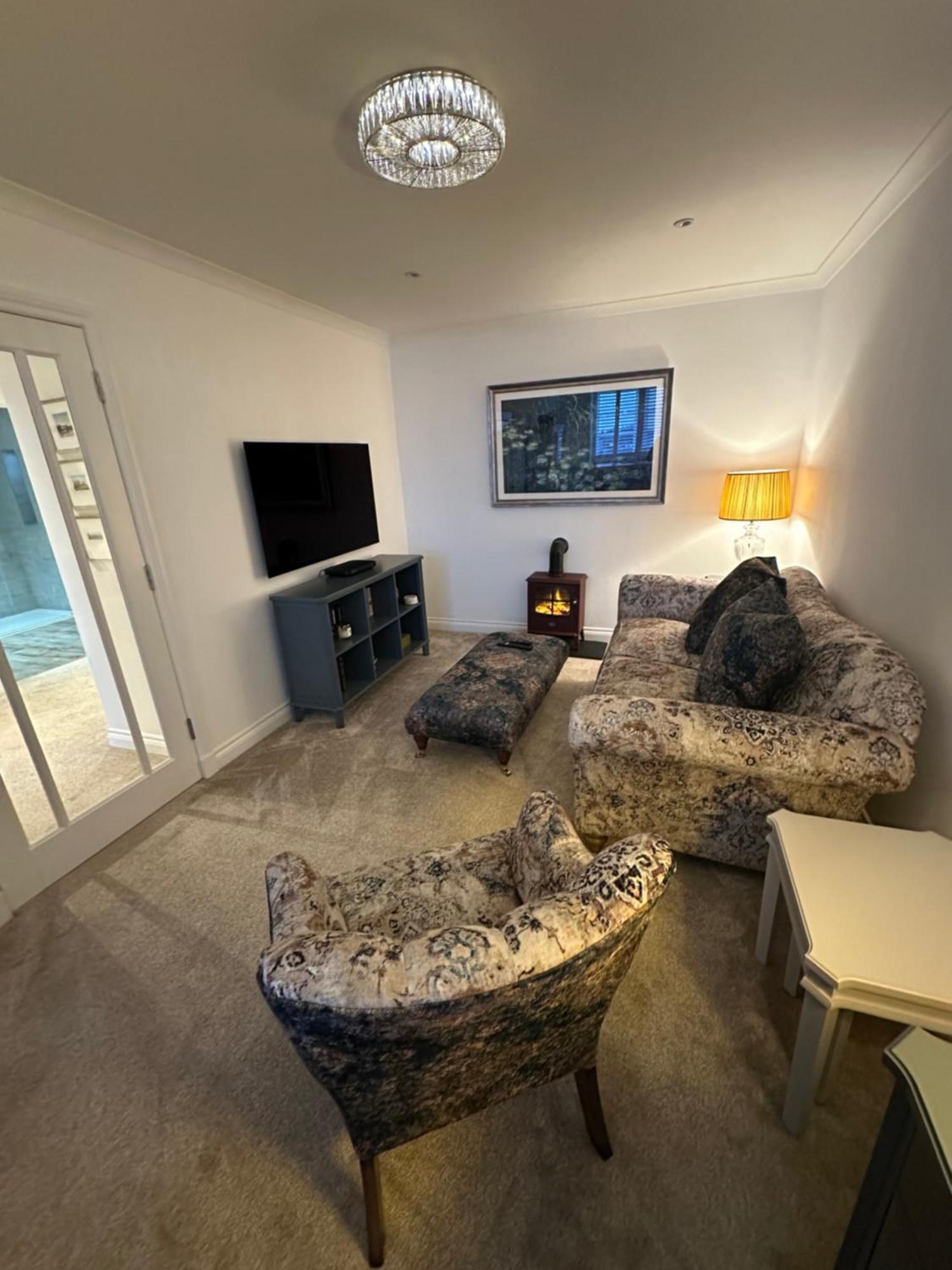 Luxury Moffat Apartment - High End Furnishing Buitenkant foto